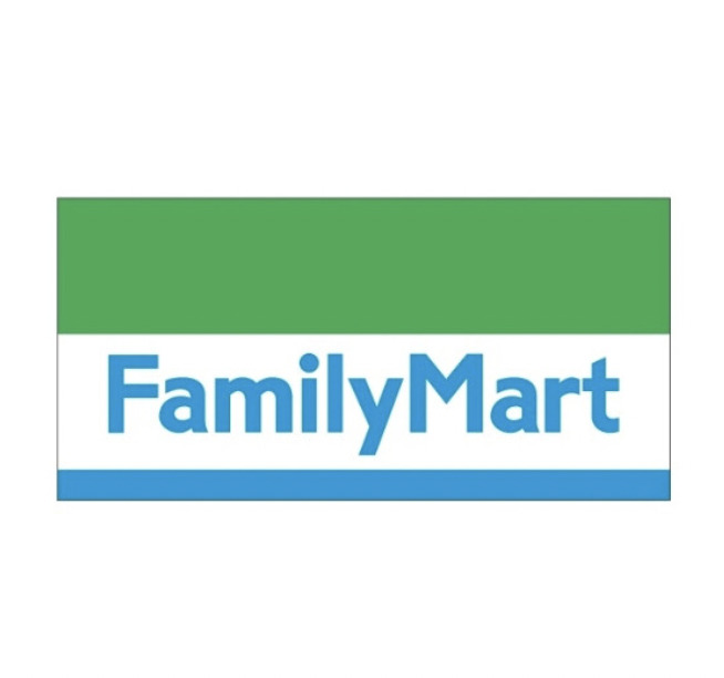 コンビニ　ファミリーマート 久太郎町二丁目店（コンビニ）まで656m