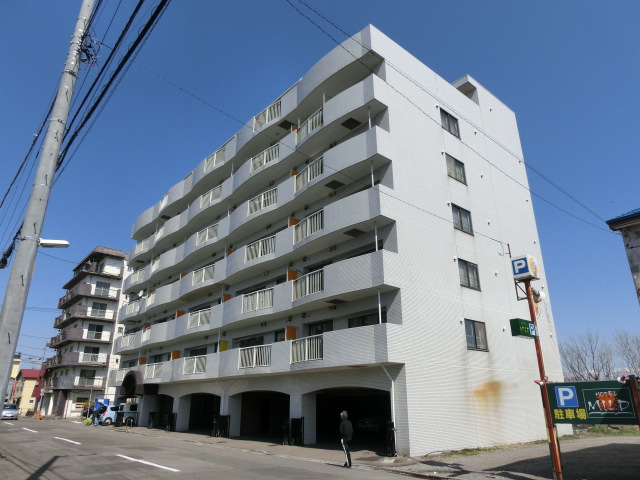 函館市大森町のマンションの建物外観