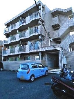 【和歌山市野崎のマンションの駐車場】