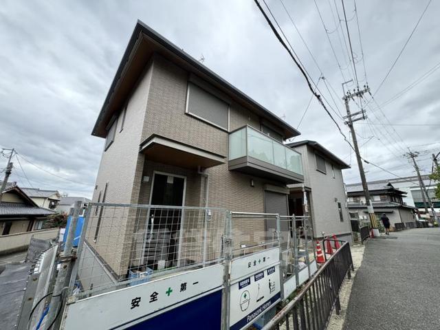 柴原町3丁目貸家A棟の建物外観