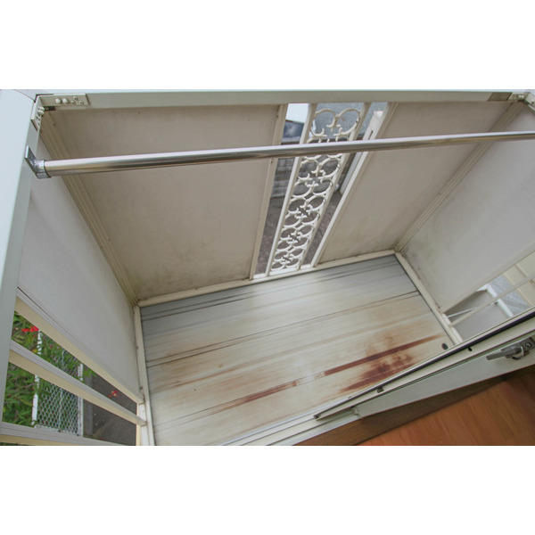 バルコニー　同じ建物の別のお部屋