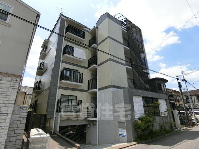 京都市左京区岡崎天王町のマンションの建物外観