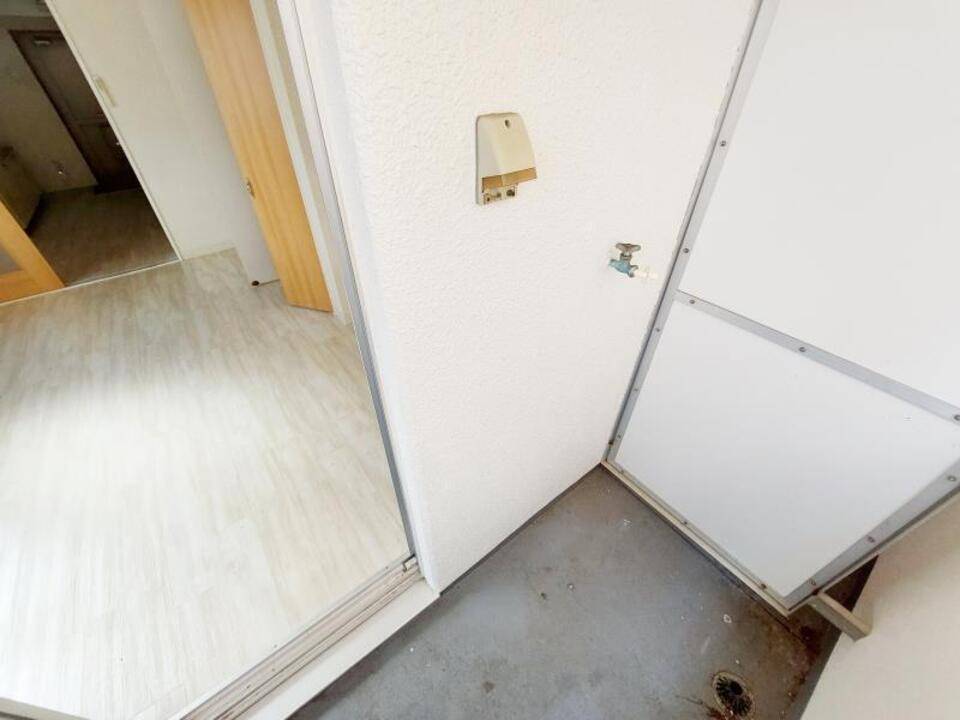 洗面設備　洗濯機置場