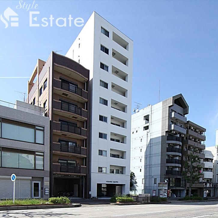 【名古屋市東区芳野のマンションの建物外観】