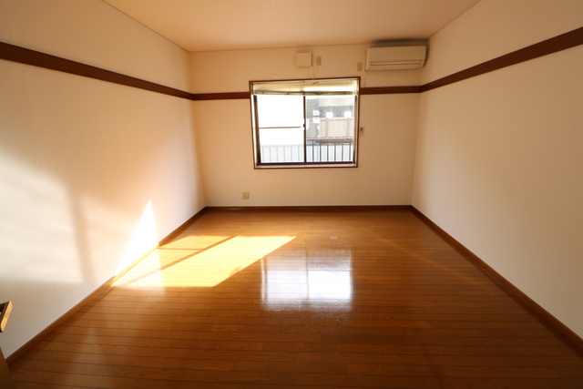 居室・リビング　※別室参考画像