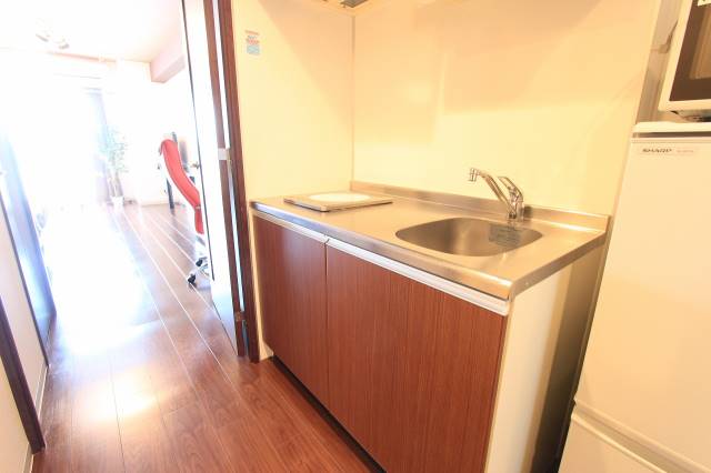 キッチン　キッチンスペースも広いですね