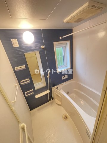 バス・シャワールーム　【フォルトグランデ　II】きれいなお風呂です