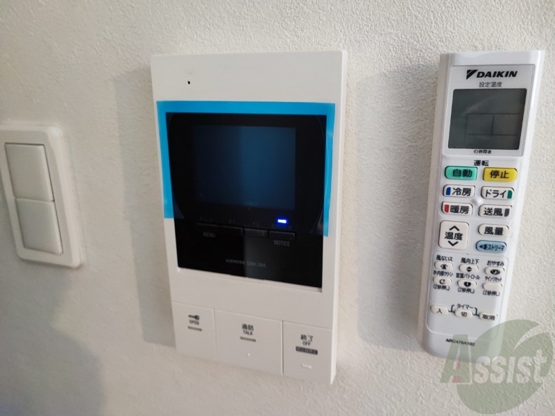 セキュリティ　ＴＶモニター付インターホンです。来客者の顔が見えるので安心！