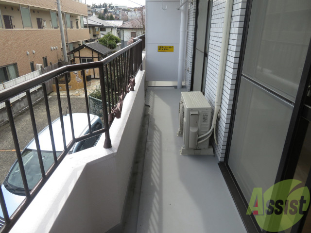 バルコニー　バルコニーが付いて晴れも日は洗濯物が干せますね