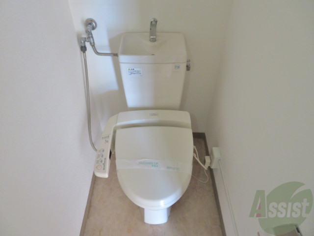 トイレ　トイレはウォシュレット付きなので嬉しいですね。