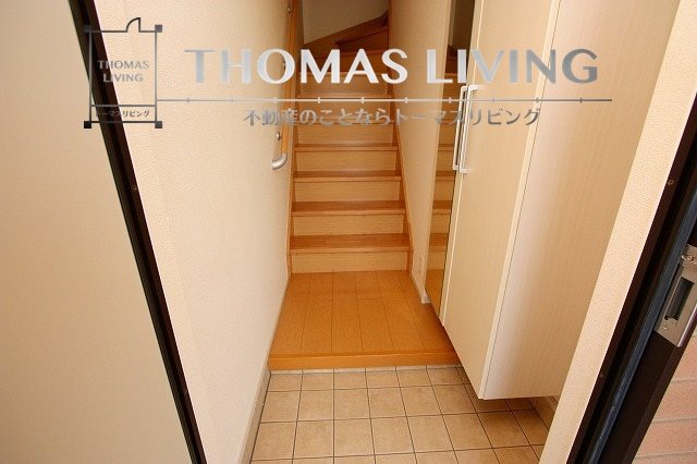 玄関　広々としたシューズボックス御座いますよ。