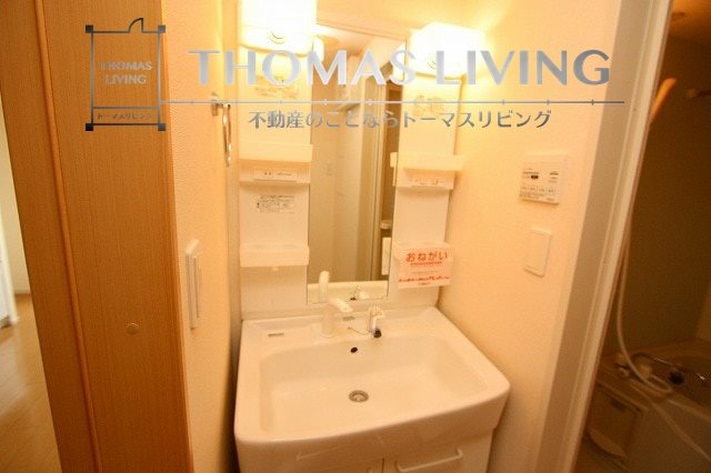 洗面設備　大人女子に必須の独立洗面台