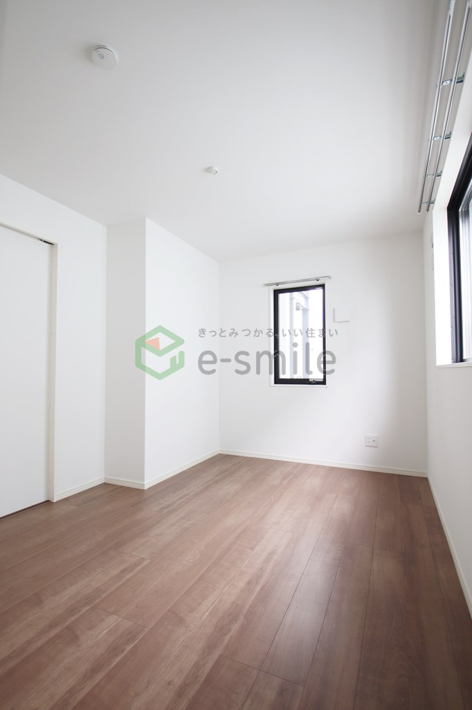 居室・リビング　コンパクトで使いやすい洋室です