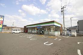 コンビニ　ファミリーマート福岡今宿三丁目店（コンビニ）まで814m