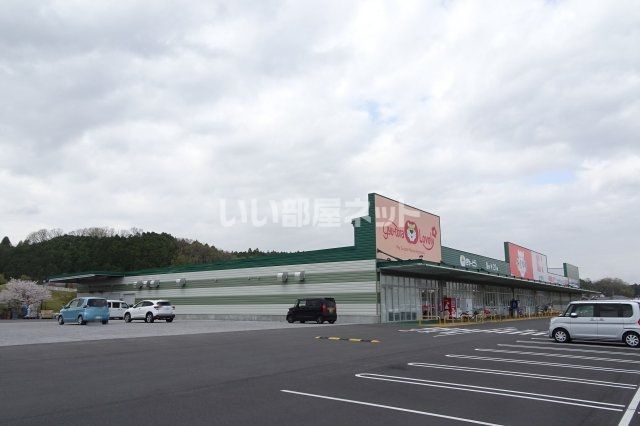 スーパー　ぎゅーとら ラブリー蔵持店（スーパー）まで854m