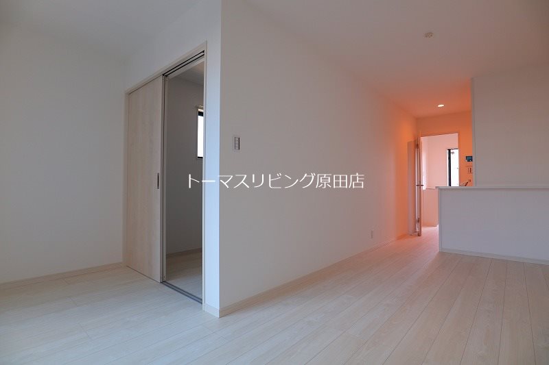 居室・リビング　303号室写真