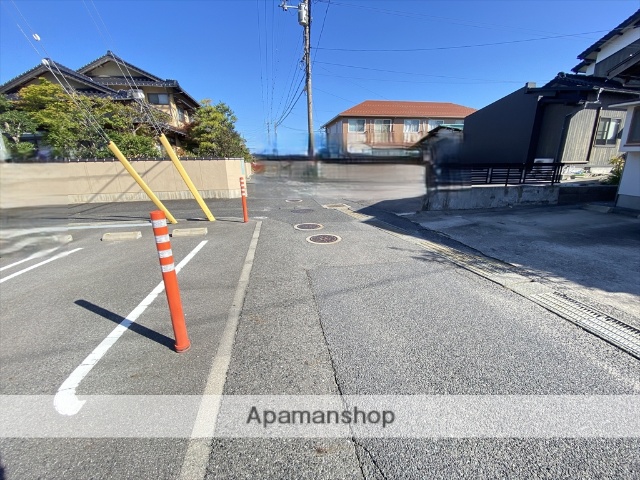 その他　前面道路（その他）まで0m