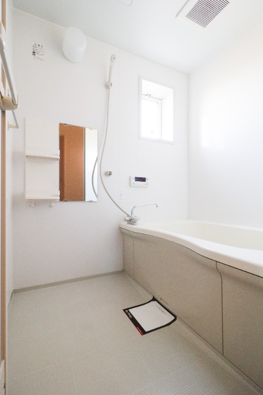 バス・シャワールーム　図面と現状に相違がある場合には現状を優先