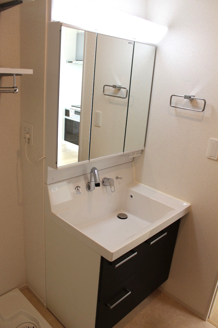 洗面設備　洗髪洗面化粧台