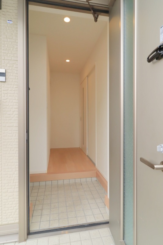 玄関　図面と現状に相違がある場合には現状を優先