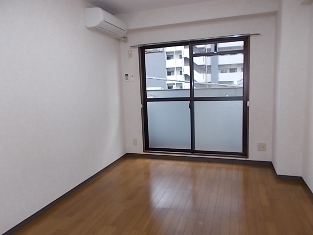 居室・リビング　※写真は別室のものです