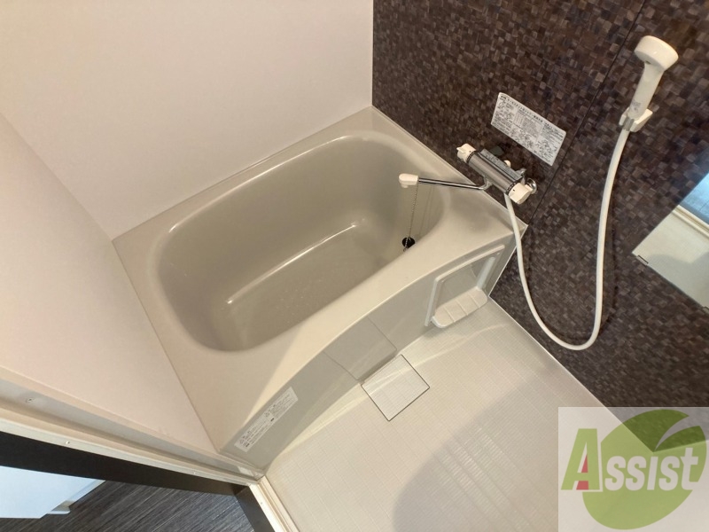 バス・シャワールーム　お風呂です。ゆっくりお風呂につかるのも体に良いですね～