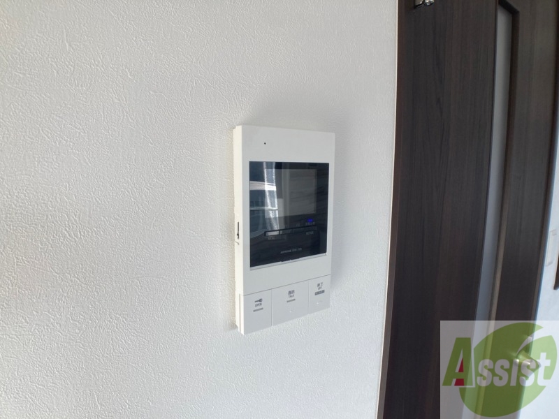 セキュリティ　ＴＶモニター付インターホンです。来客者の顔が見えるので安心！