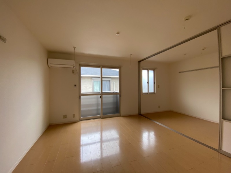 居室・リビング　図面と現状に相違がある場合には現状を優先