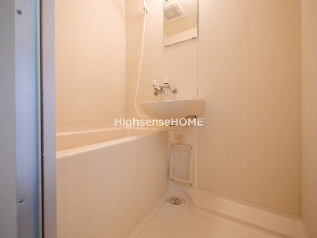 バス・シャワールーム　お風呂で日々の疲れを落としましょう