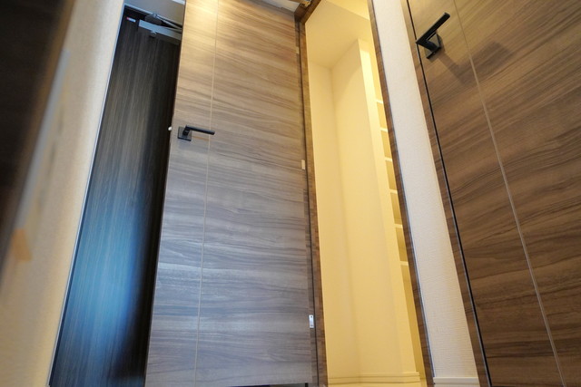 玄関　※写真は同タイプ住戸です。