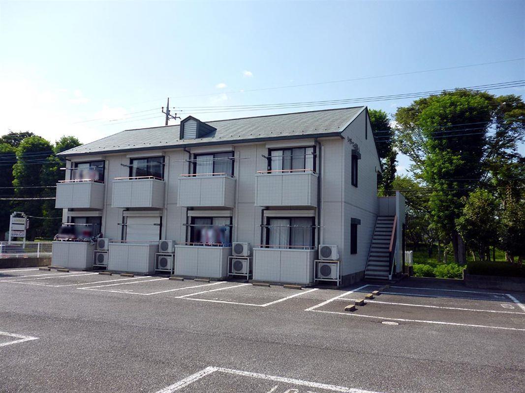 駐車場　広々とした駐車場あります