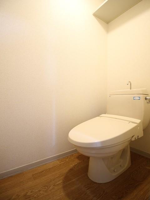 トイレ　ウォシュレット付き☆