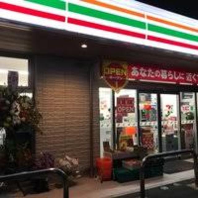 コンビニ　セブンイレブン葛飾青戸6丁目店（コンビニ）まで591m