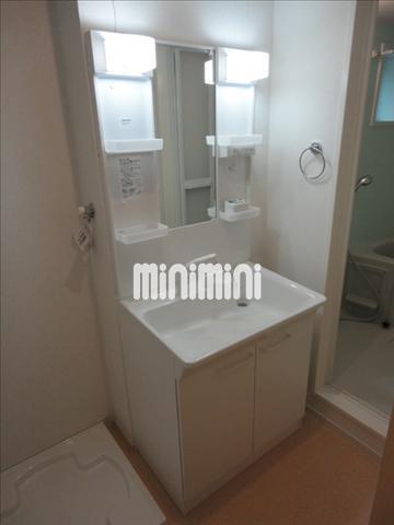 洗面設備　シャンプードレッサー完備です。