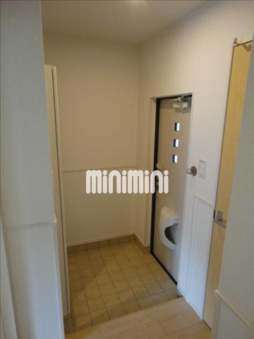 玄関　行ってきます、ただいまはここから。