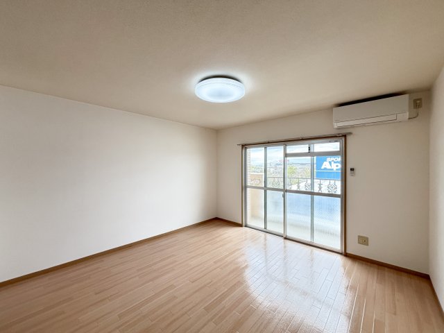 居室・リビング　イメージ203号室の写真