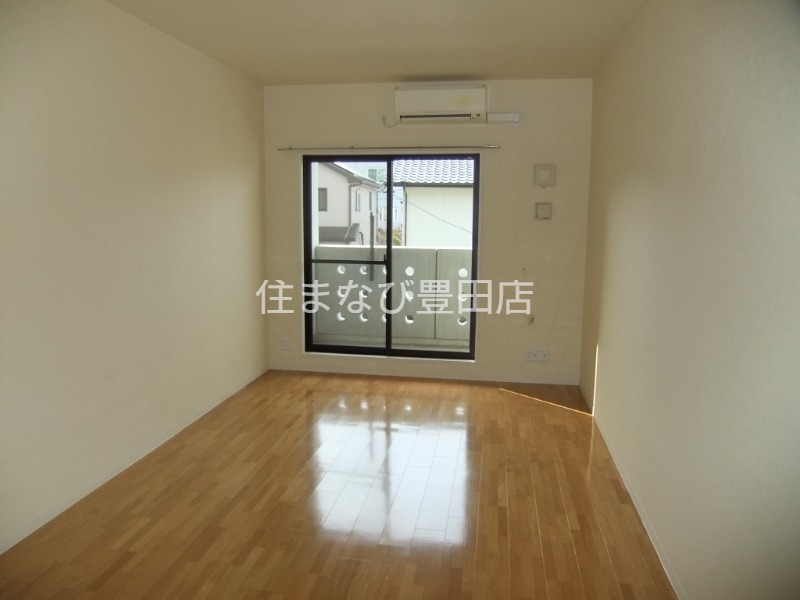 居室・リビング　同型別部屋写真