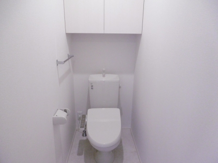 トイレ　温水洗浄暖房便座