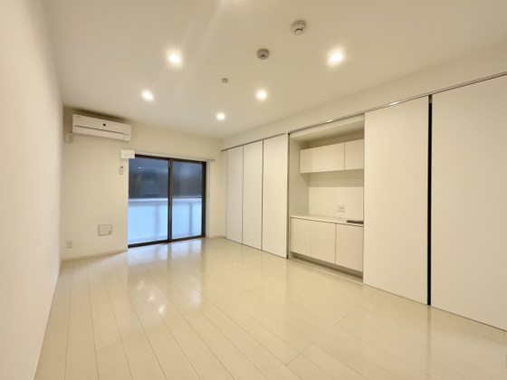 居室・リビング　※別部屋の写真です