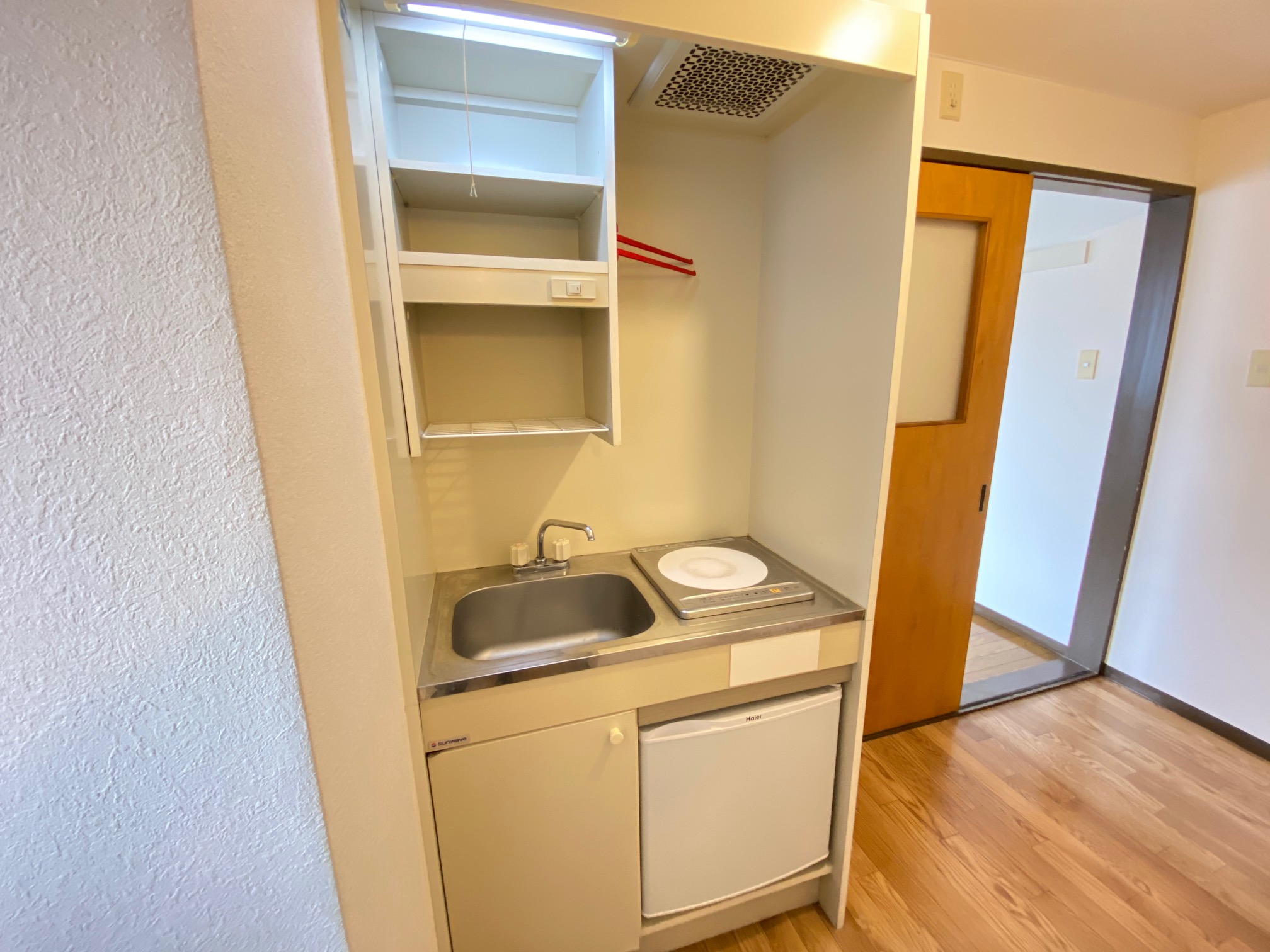 キッチン　IHクッキングヒーター１口付き