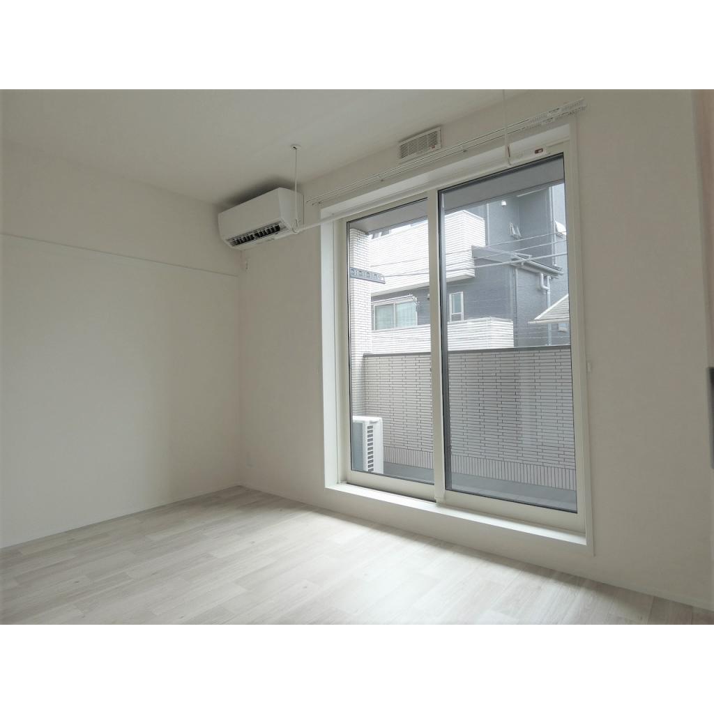 キッチン　コンパクトなキッチンで掃除もラクラク