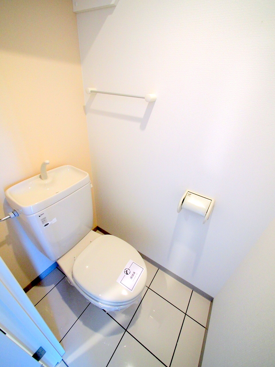 トイレ　綺麗に清掃済みです♪