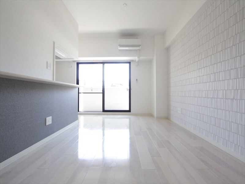 バルコニー　ＬＤＫ12.5帖　カウンターキッチン　エアコン付　バルコニー