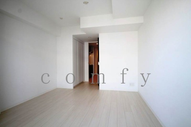 その他部屋・スペース　バルコニーからの洋室