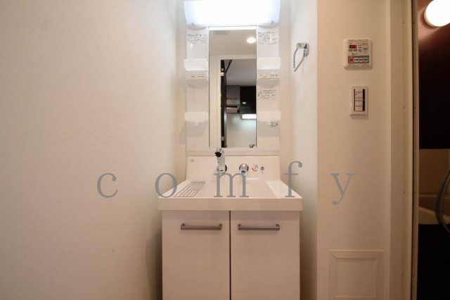 洗面設備　独立洗面台