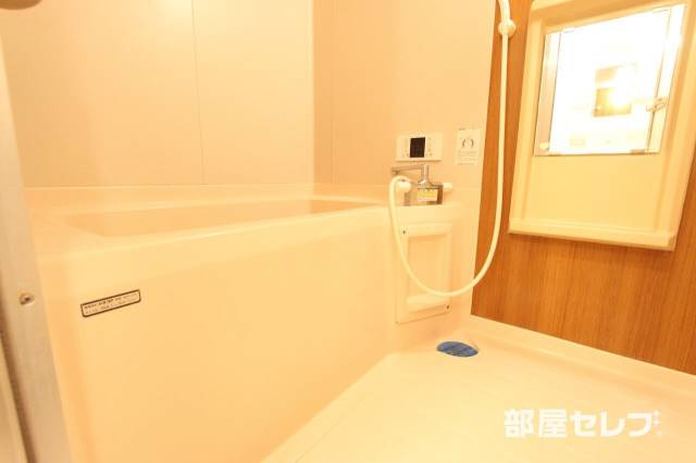 バス・シャワールーム　１日の疲れをいやしてください