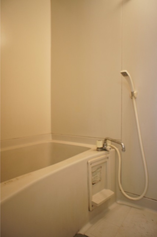 バス・シャワールーム　図面と現状が相違がある場合には現状を優先