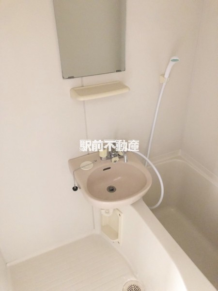 バス・シャワールーム　※同マンション別部屋