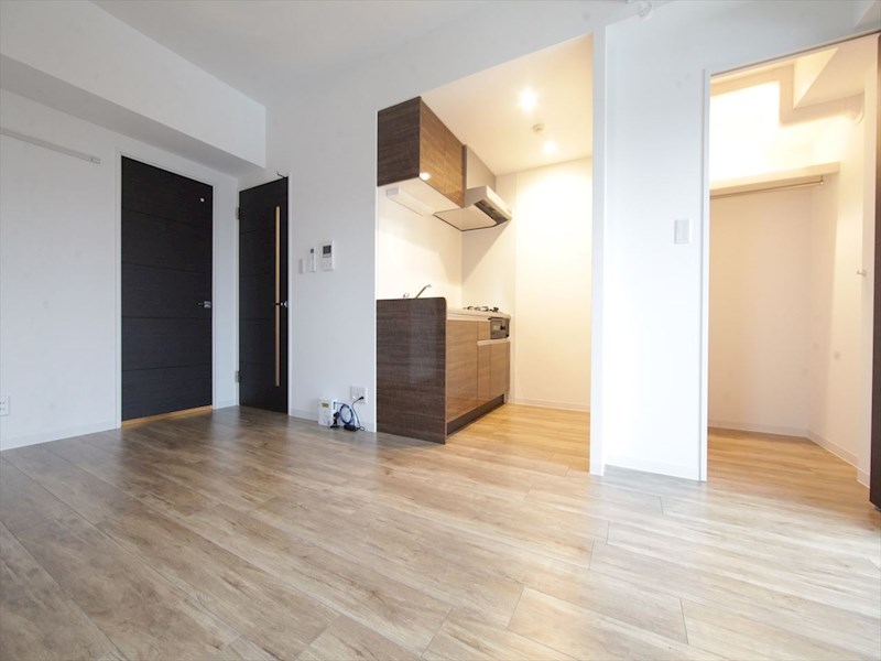 居室・リビング　洋室10.9帖　ウォークインクローゼット（収納充実してます）