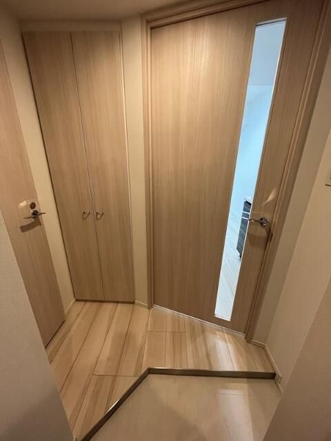 玄関　扉付なので、玄関から直接お部屋を見られる心配がありません☆